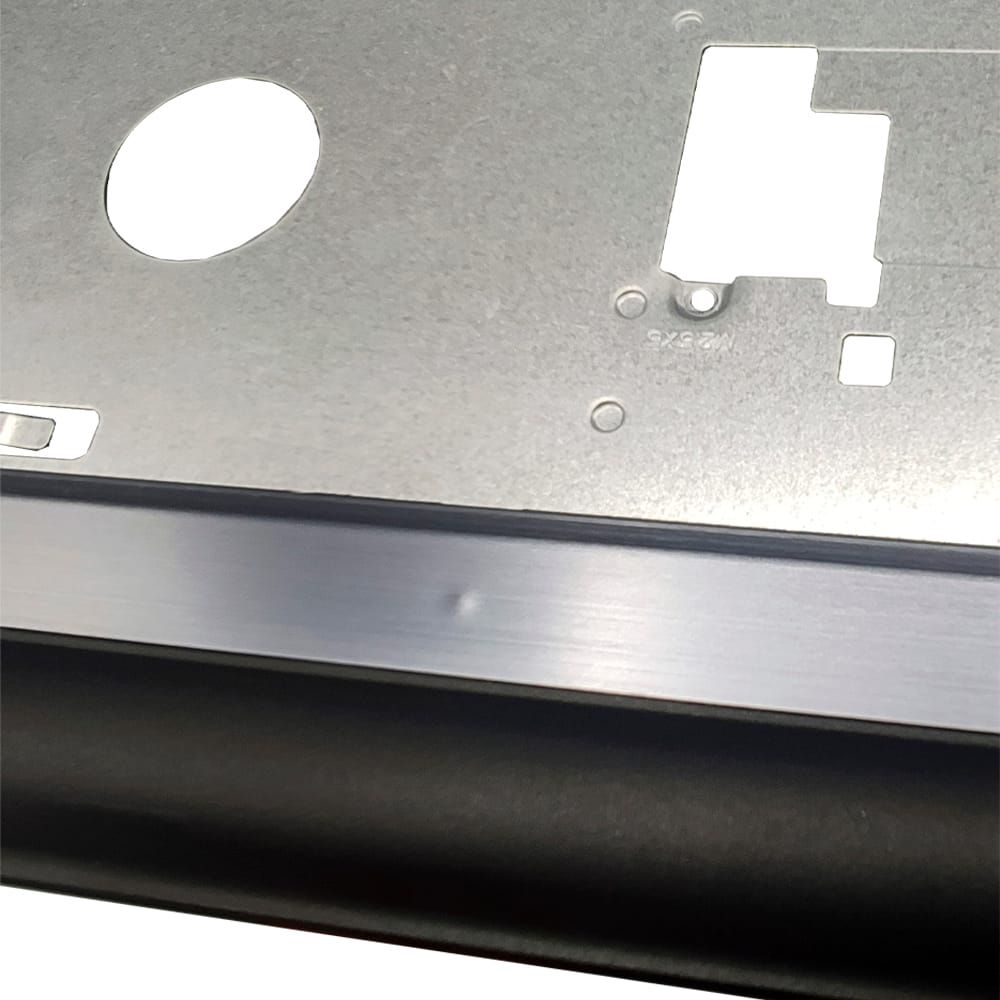 Carcaça Base Superior Notebook Dell Inspiron 15 5521 5537 3537 3521 Aço Escovado - Detalhe