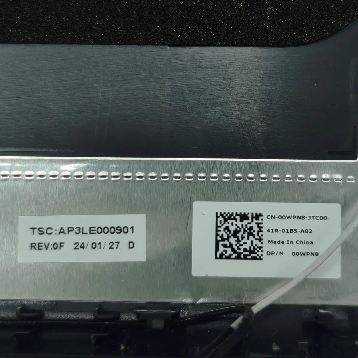 Tampa Tela Dell Inspiron 3510 3511 3515 3520 3521 3525 Cinza Escuro 00WPN8 AP3LE000901 Com Detalhe Dell