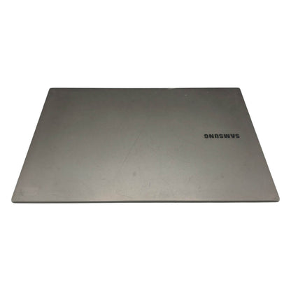 Tampa da Tela Notebook Samsung NP550XCJ BA98-02767A Prata Com Detalhe