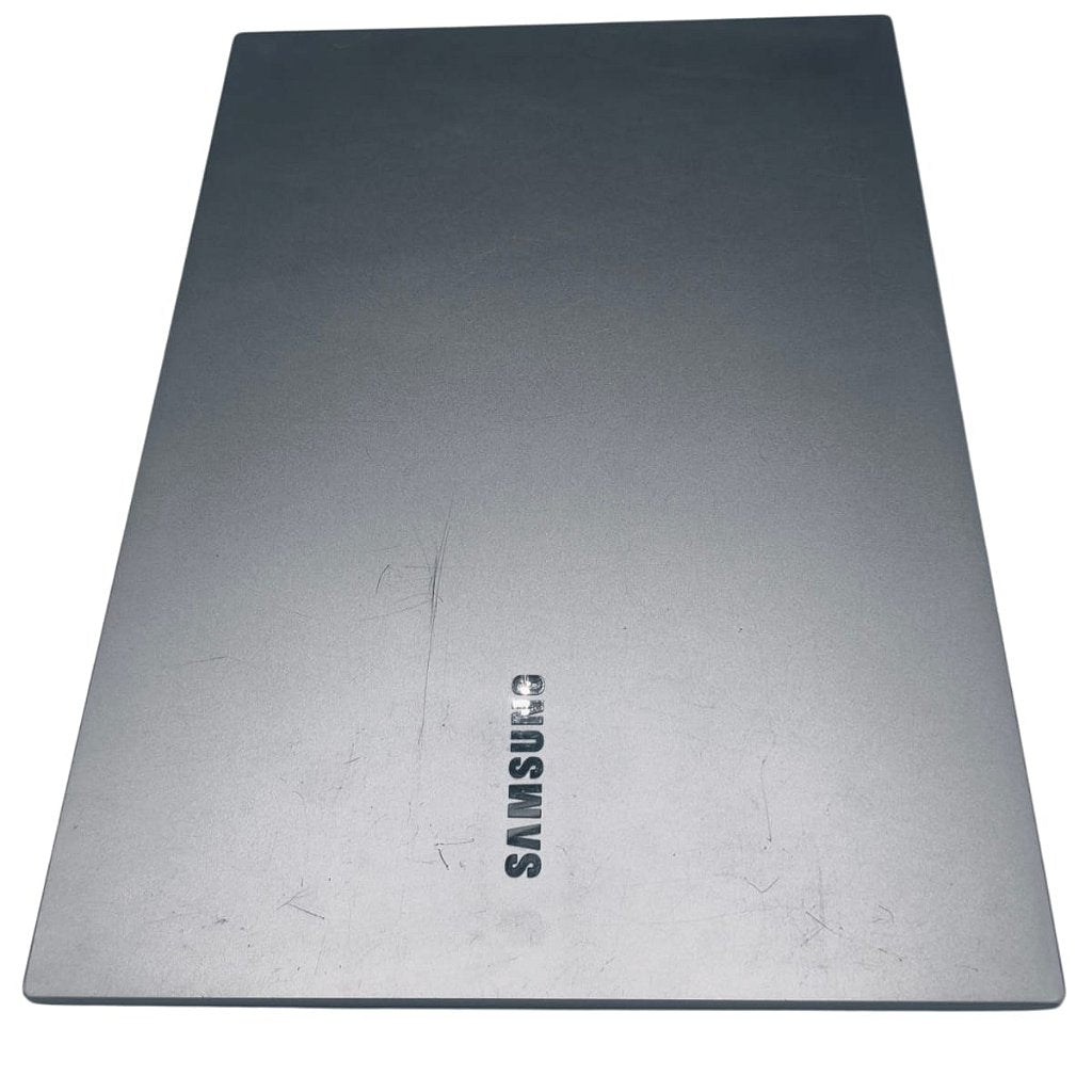 Carcaça Tampa Notebook Samsung Np550xcj Prata Com Detalhe